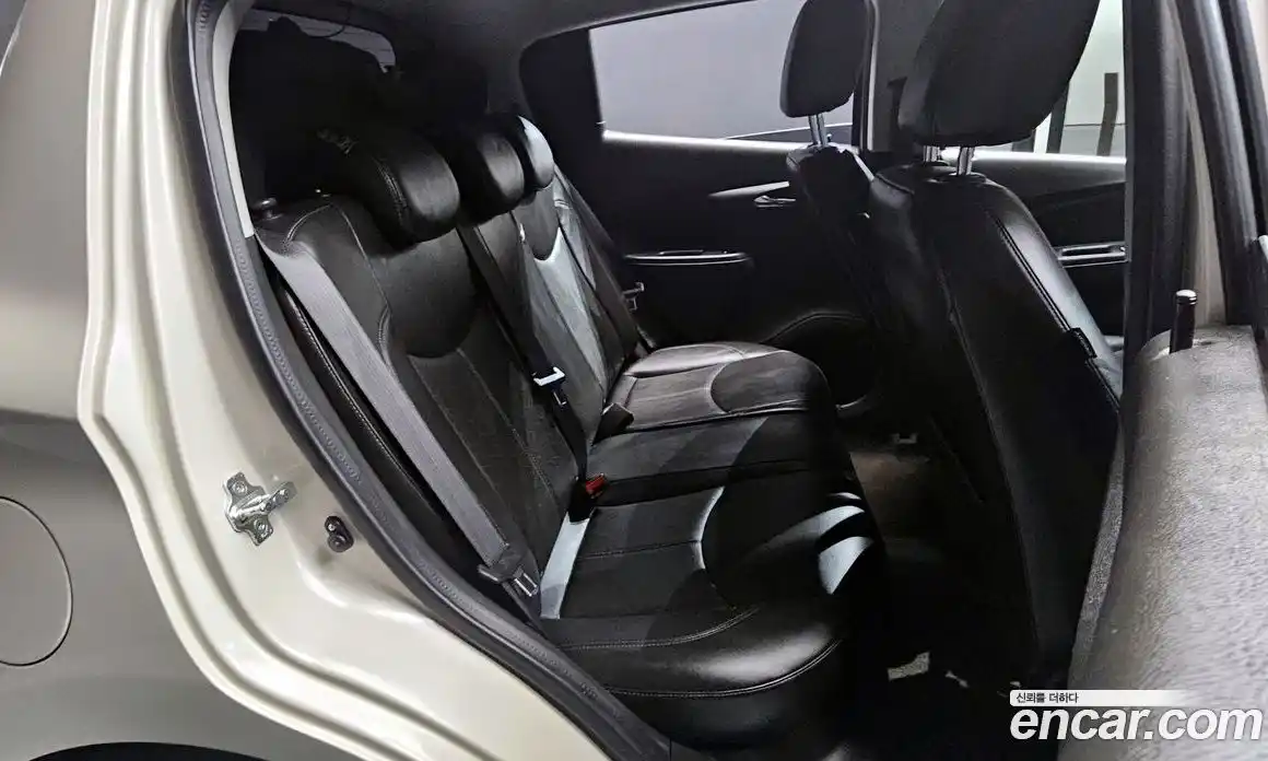 Chevrolet Spark 2016 1.0 Автомат в Москве № 38277, фото 12