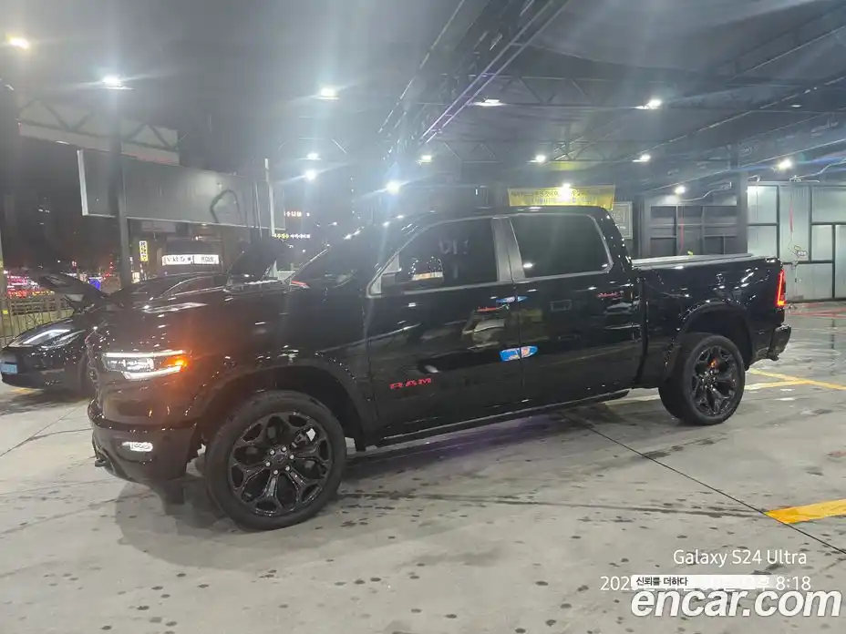 Dodge Ram Pick Up 2021 5.7 Автомат в Москве № 384426, фото 3