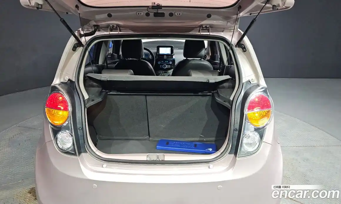 Chevrolet Spark 2012 1.0 Автомат в Москве № 40108, фото 1