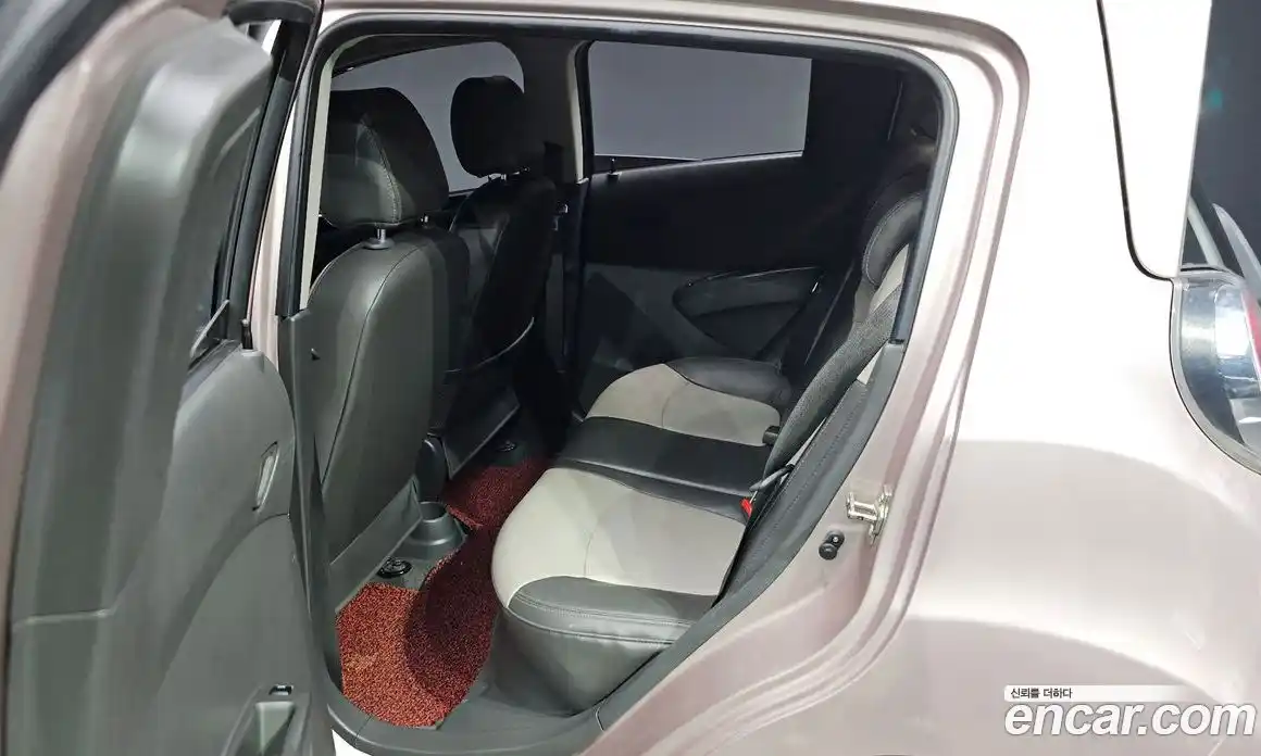 Chevrolet Spark 2012 1.0 Автомат в Москве № 40108, фото 10