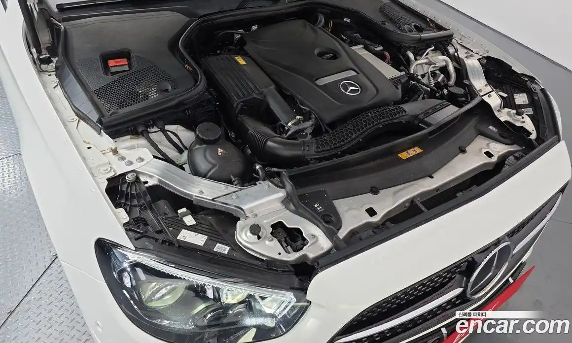 Mercedes-Benz E-Class 2023 2.0 Автомат в Москве № 411395, фото 6