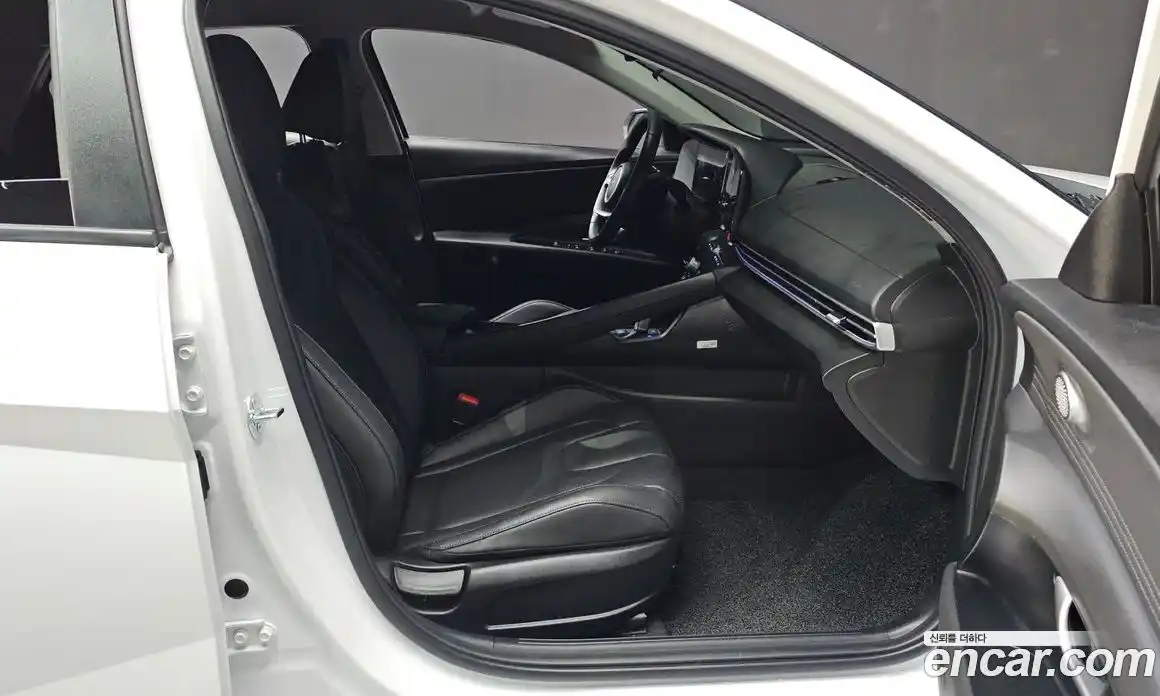 Hyundai Avante 2025 1.6 Автомат в Москве № 43937, фото 8