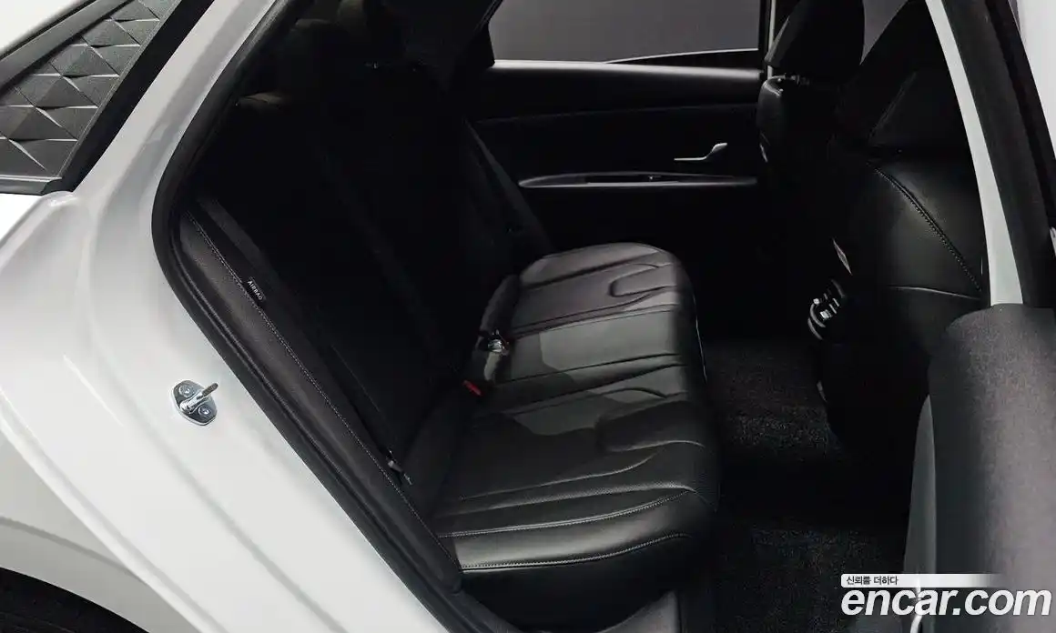 Hyundai Avante 2025 1.6 Автомат в Москве № 43937, фото 10