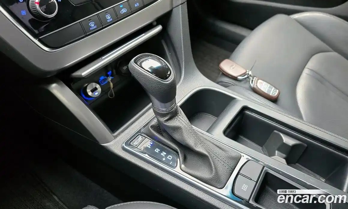 Hyundai Sonata 2016 2.0 Автомат в Москве № 47677, фото 11