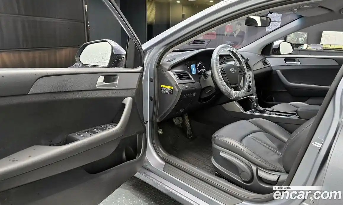 Hyundai Sonata 2016 2.0 Автомат в Москве № 47677, фото 13