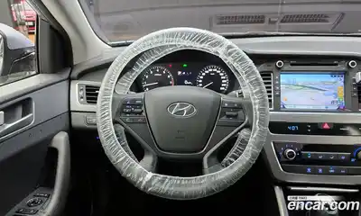 Hyundai Sonata 2016 2.0 Автомат в Москве № 47677, миниатюра 2