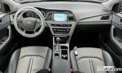 Hyundai Sonata 2016 2.0 Автомат в Москве № 47677, миниатюра 3