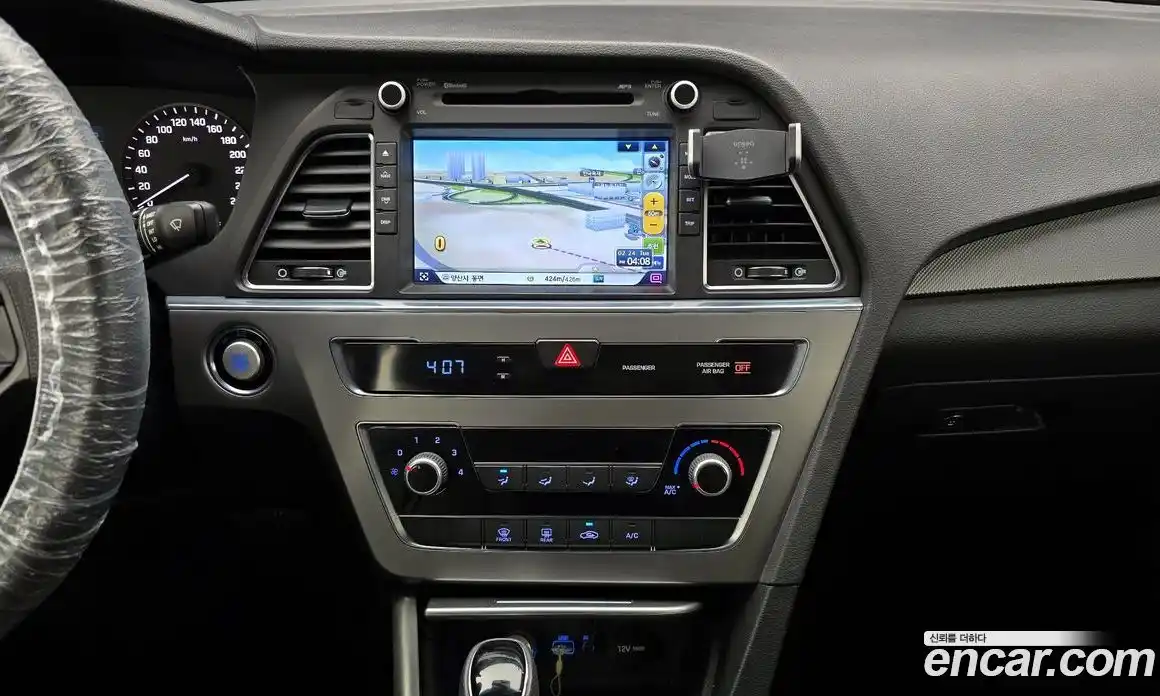 Hyundai Sonata 2016 2.0 Автомат в Москве № 47677, фото 5