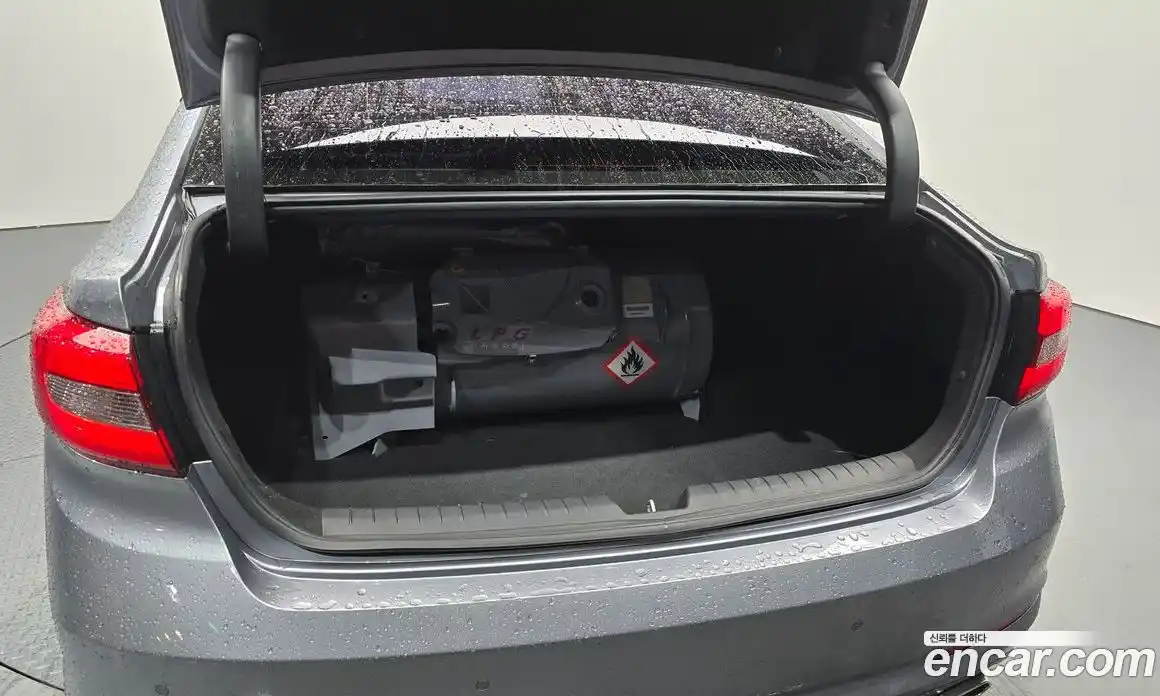 Hyundai Sonata 2016 2.0 Автомат в Москве № 47677, фото 10