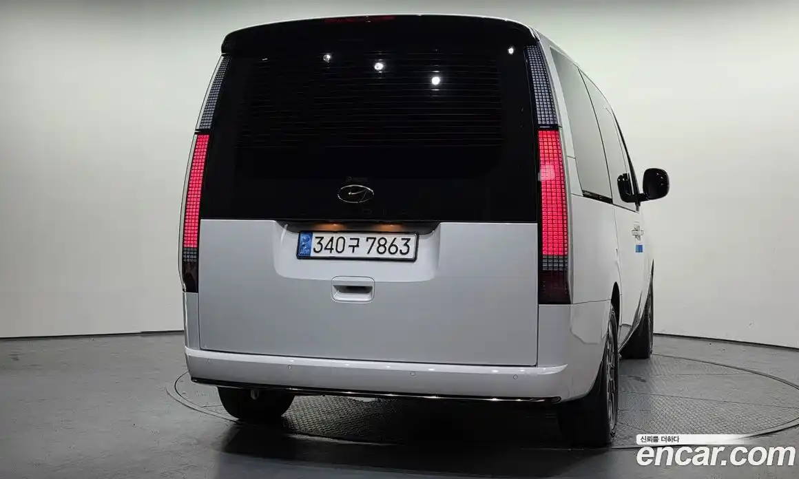 Hyundai Staria 2023 3.5 Автомат в Москве № 5452, фото 11