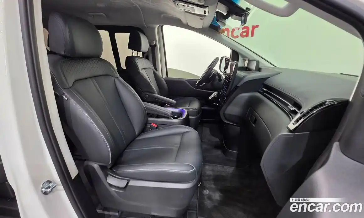 Hyundai Staria 2023 3.5 Автомат в Москве № 5452, фото 13