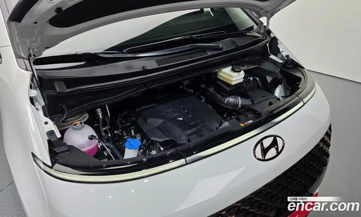 Hyundai Staria 2023 3.5 Автомат в Москве № 5452, фото 15