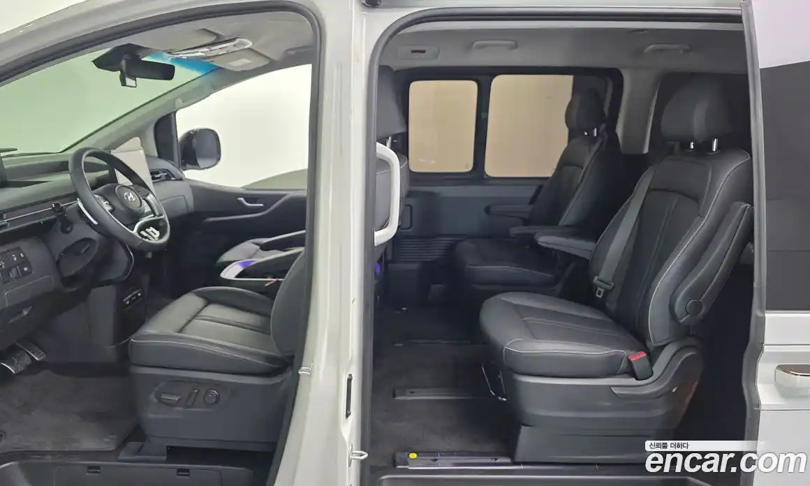 Hyundai Staria 2023 3.5 Автомат в Москве № 5452, фото 20