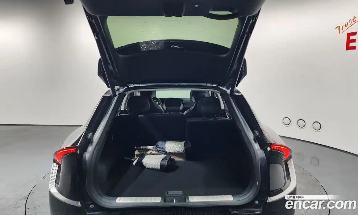 Kia EV6 2023 0.1 Автомат в Москве № 56011, фото 16