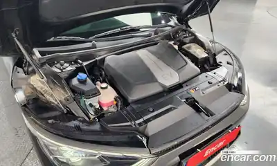 Kia EV6 2023 0.1 Автомат в Москве № 56011, миниатюра 7