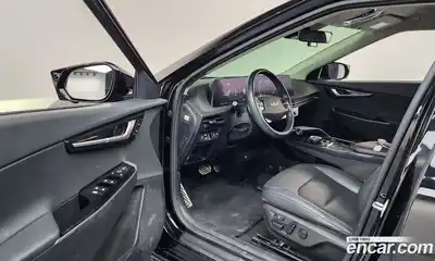 Kia EV6 2023 0.1 Автомат в Москве № 56011, миниатюра 8