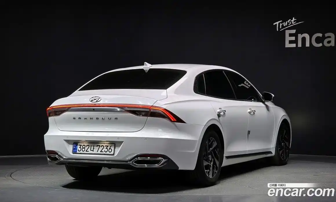 Hyundai Grandeur 2023 2.4 Автомат в Москве № 8274, фото 14