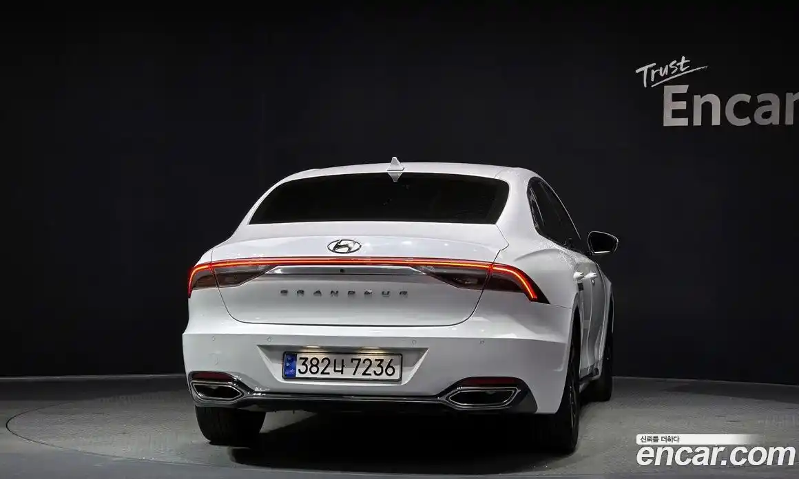 Hyundai Grandeur 2023 2.4 Автомат в Москве № 8274, фото 20