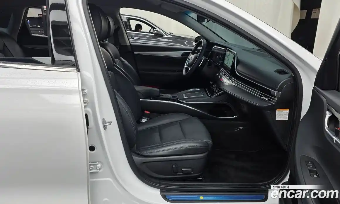 Hyundai Grandeur 2023 2.4 Автомат в Москве № 8274, фото 5