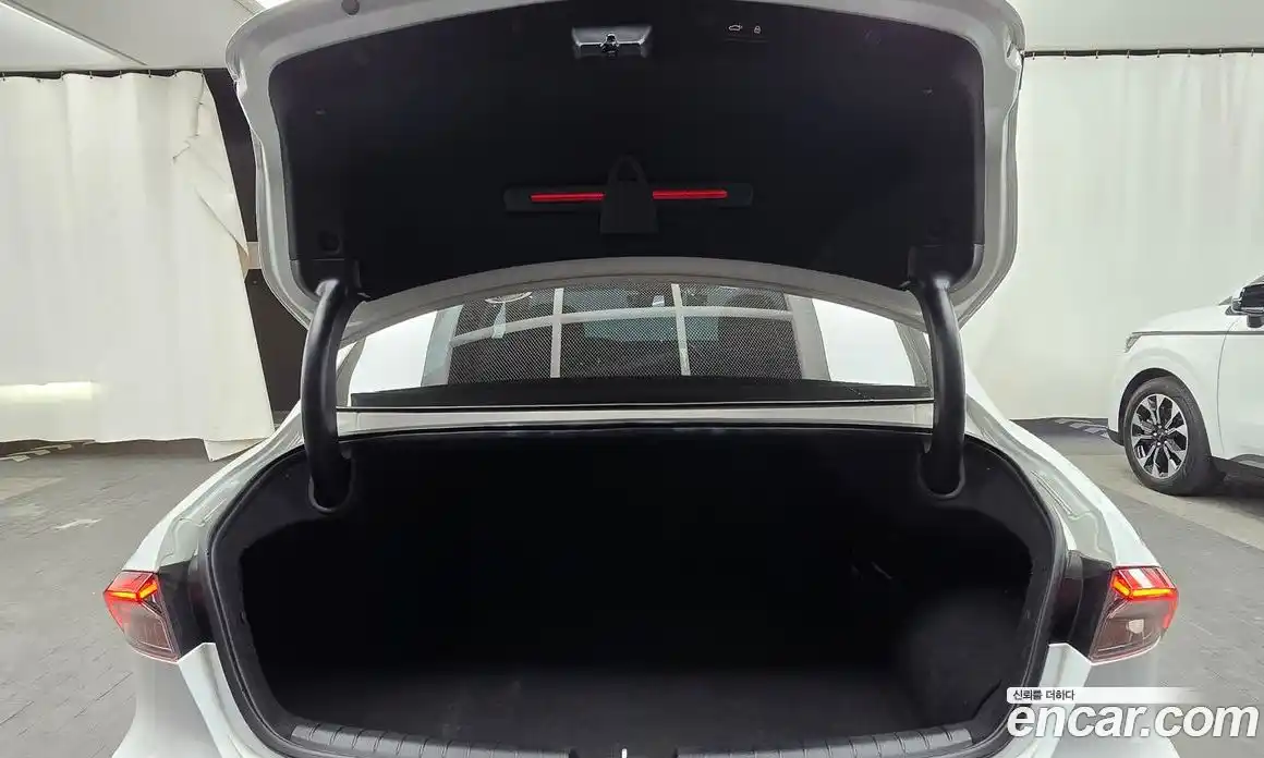 Hyundai Grandeur 2023 2.4 Автомат в Москве № 8274, фото 6