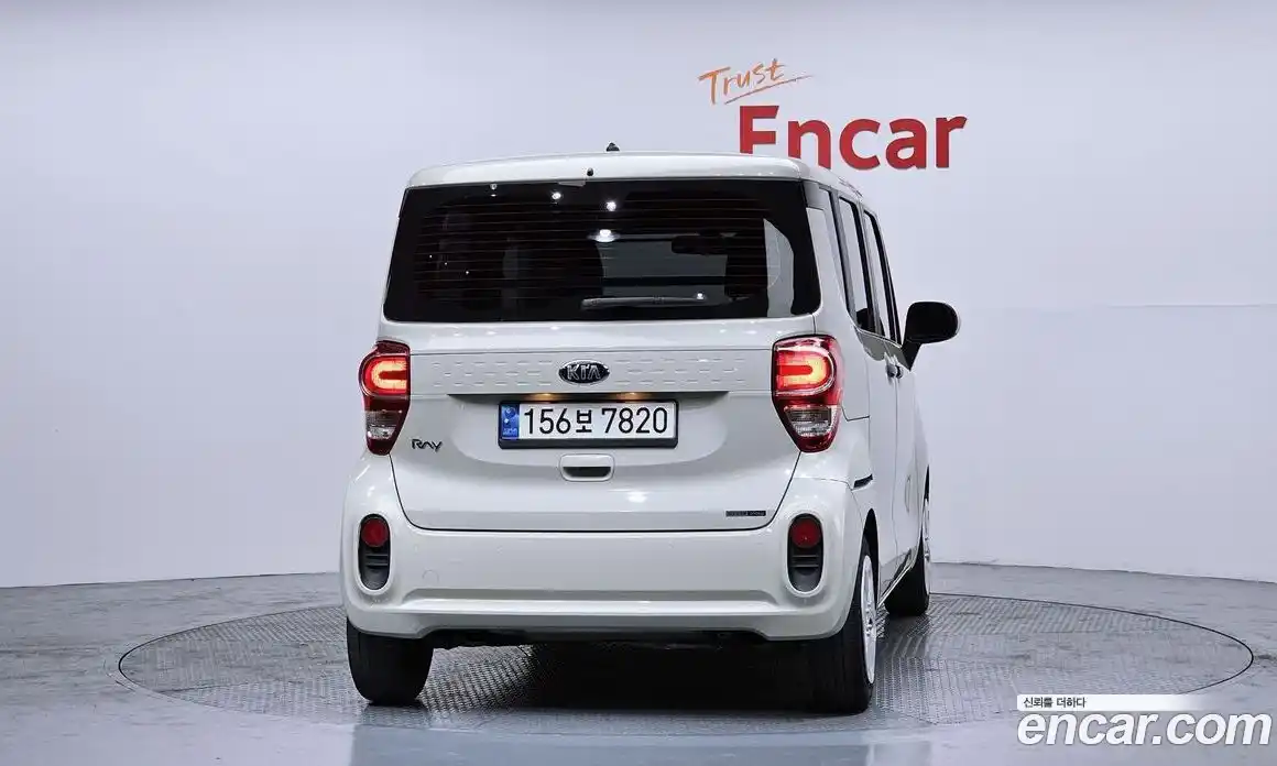 Kia Ray 2021 1.0 Автомат в Москве № 103166, фото 14