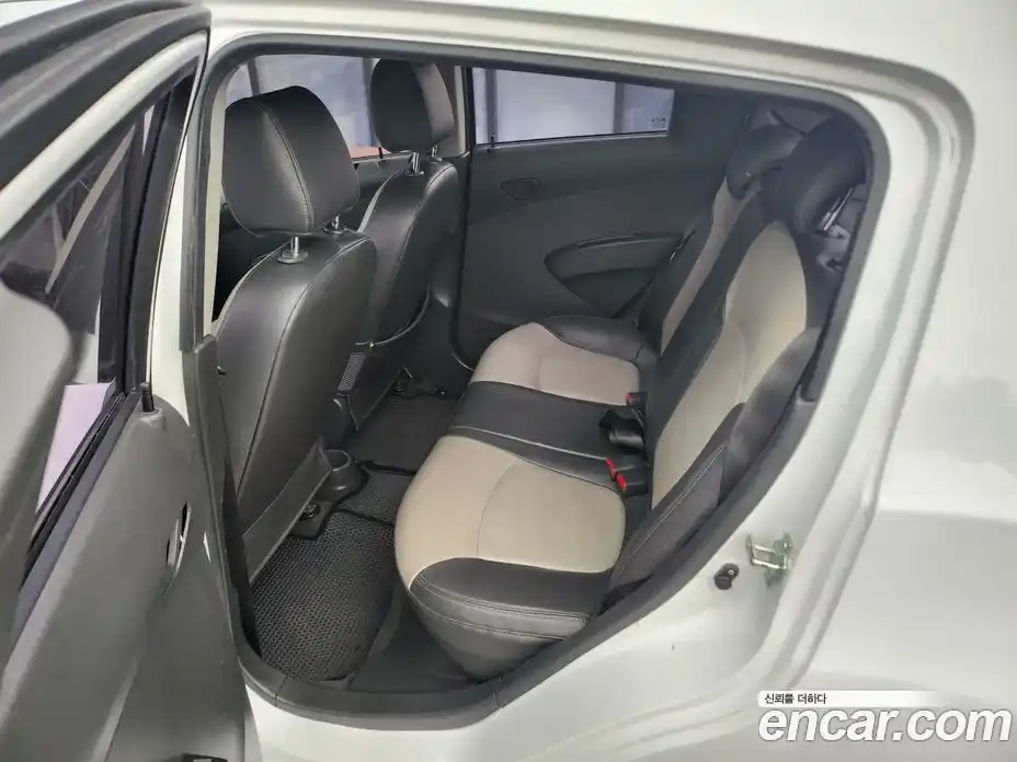 Chevrolet Spark 2012 1.0 Автомат в Москве № 104642, фото 12