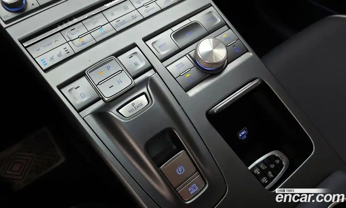 Hyundai Nexo 2023 Автомат в Москве № 110629, фото 17