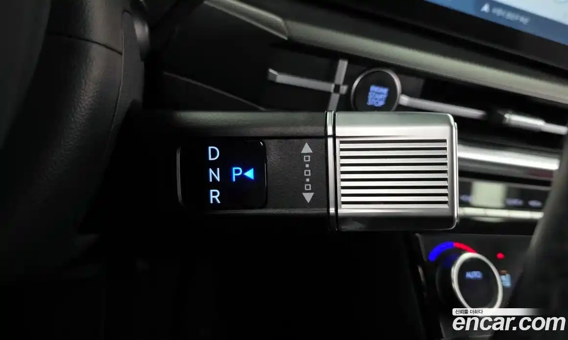 Hyundai Santa Fe 2024 2.5 Автомат в Москве № 111717, фото 1