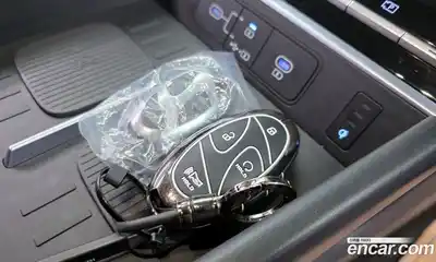 Hyundai Santa Fe 2024 2.5 Автомат в Москве № 111717, миниатюра 7