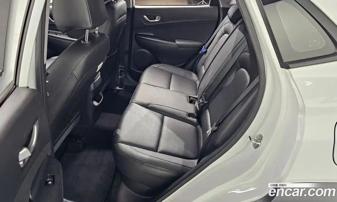 Hyundai Kona 2021 1.6 Автомат в Москве № 112254, фото 18