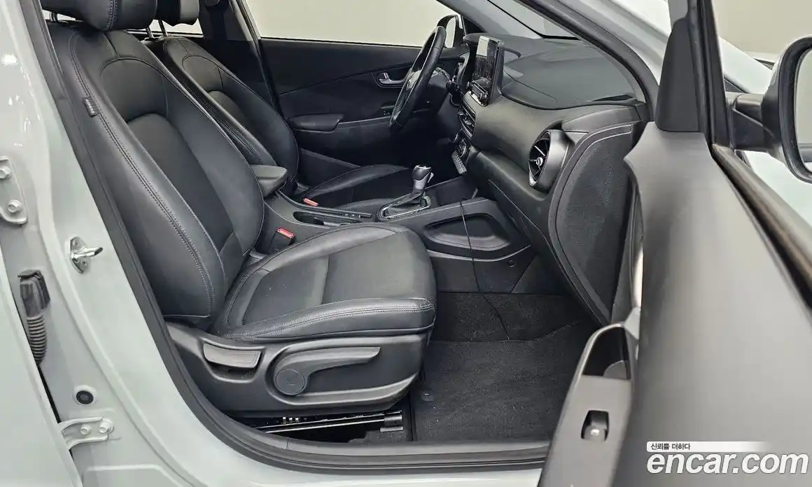 Hyundai Kona 2021 1.6 Автомат в Москве № 112254, фото 3