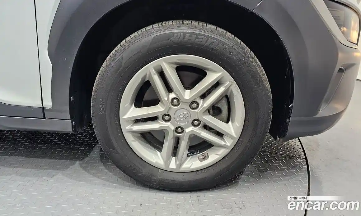 Hyundai Kona 2021 1.6 Автомат в Москве № 112254, фото 9