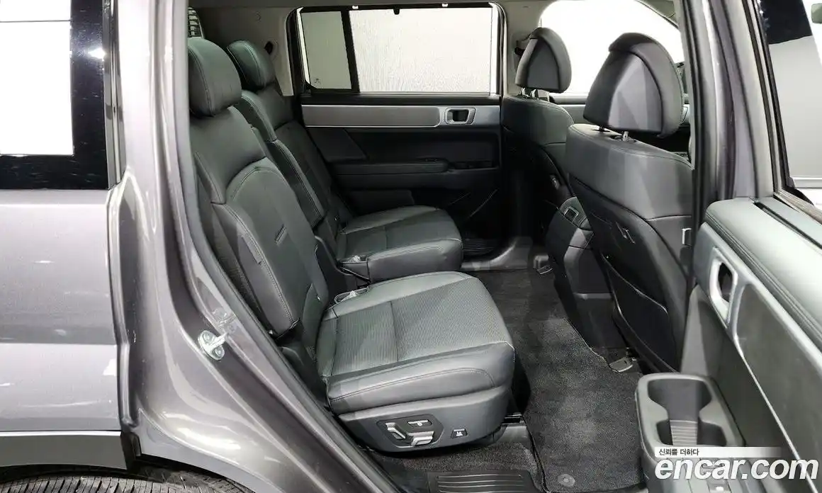 Hyundai Santa Fe 2024 1.6 Автомат в Москве № 112265, фото 12