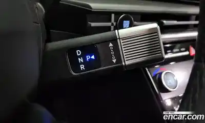 Hyundai Santa Fe 2024 1.6 Автомат в Москве № 112265, миниатюра 9