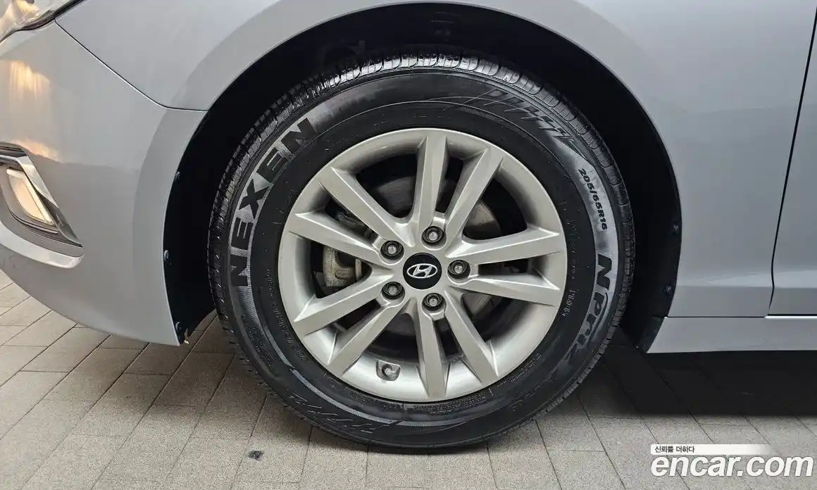 Hyundai Sonata 2015 2.0 Автомат в Москве № 112862, фото 18