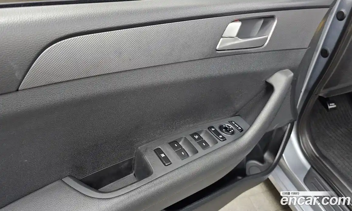 Hyundai Sonata 2015 2.0 Автомат в Москве № 112862, фото 7