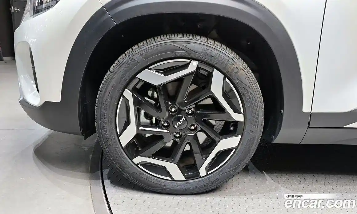 Kia Seltos 2024 1.6 Автомат в Москве № 114642, фото 11