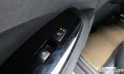 Kia Seltos 2024 1.6 Автомат в Москве № 114642, миниатюра 3