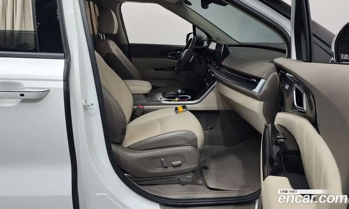 Kia Canival 2022 3.5 Автомат в Москве № 120853, фото 11