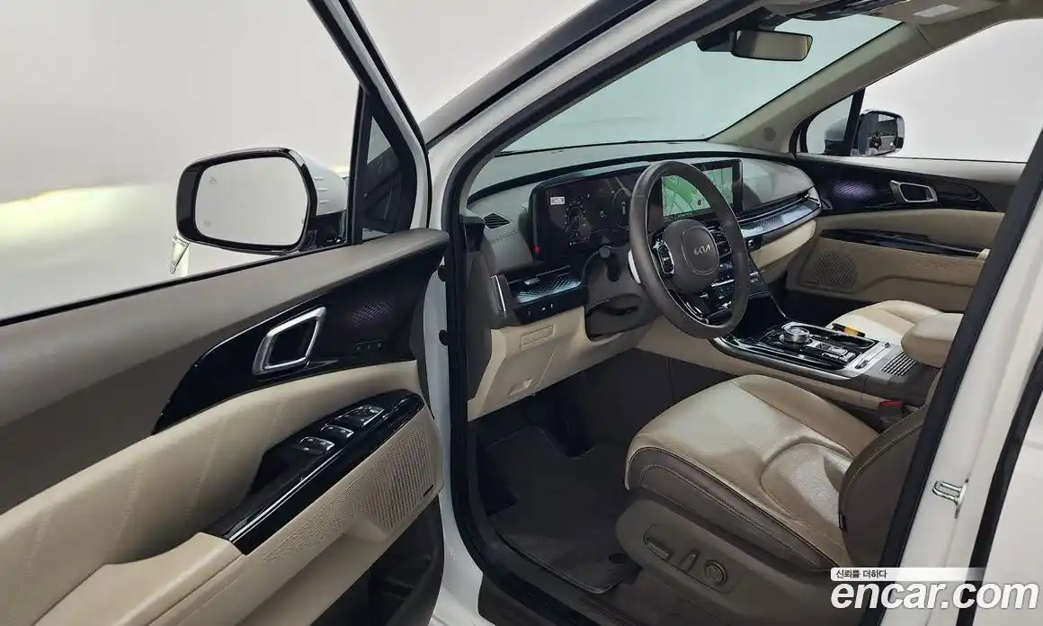 Kia Canival 2022 3.5 Автомат в Москве № 120853, фото 17