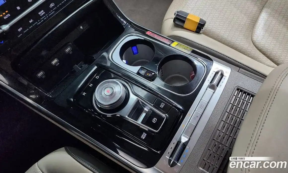 Kia Canival 2022 3.5 Автомат в Москве № 120853, фото 5