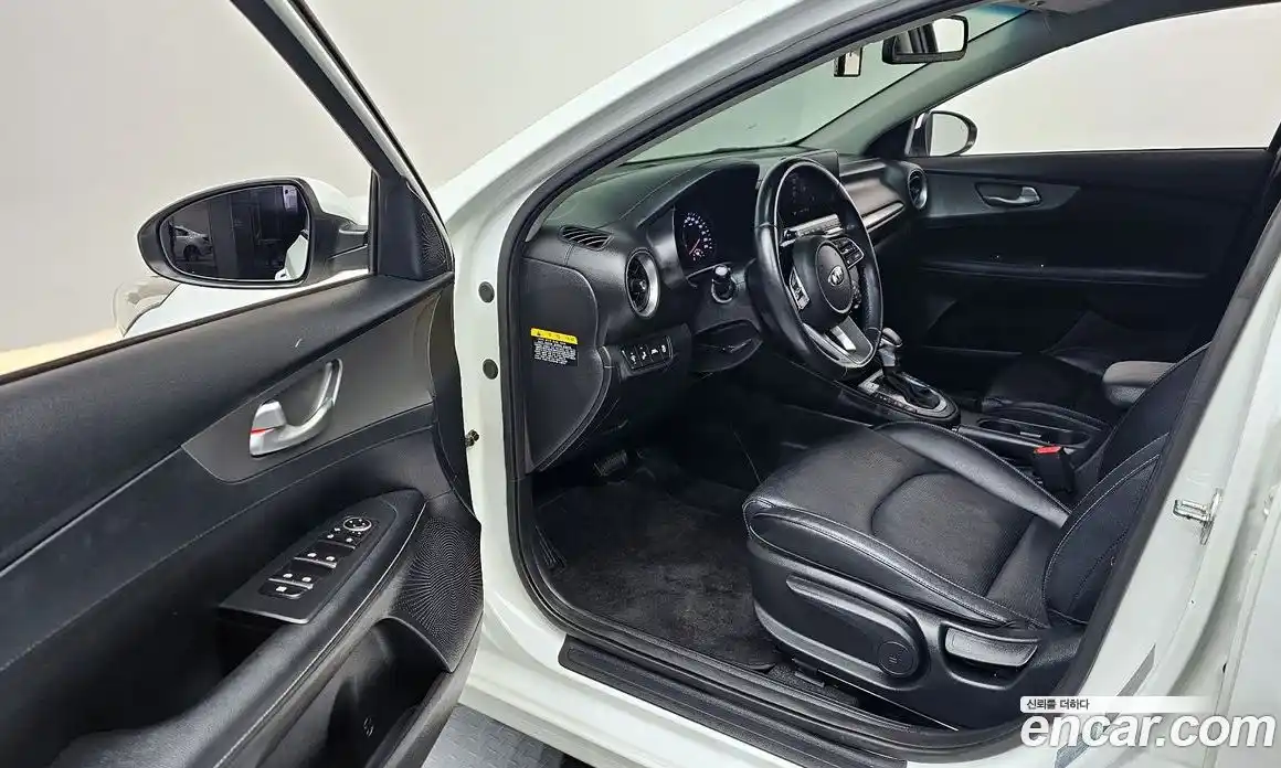 Kia K3 2019 1.6 Автомат в Москве № 121560, фото 19