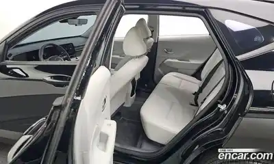 Hyundai Kona 2023 1.6 Автомат в Москве № 127106, миниатюра 4