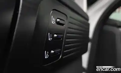 Hyundai Santa Fe 2024 2.5 Автомат в Москве № 130453, миниатюра 3