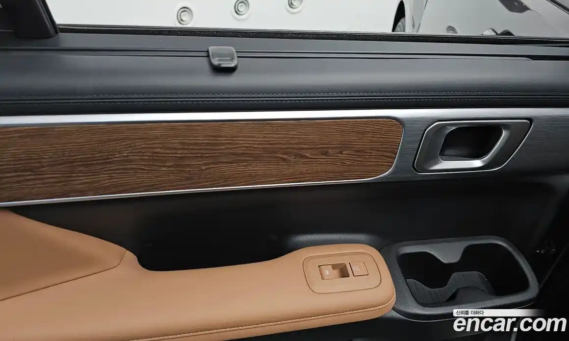 Hyundai Santa Fe 2024 1.6 Автомат в Москве № 130825, фото 8