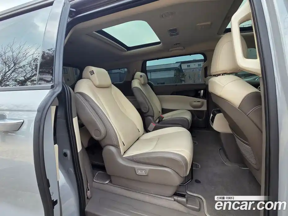 Kia Canival 2025 2.2 Автомат в Москве № 131290, фото 12