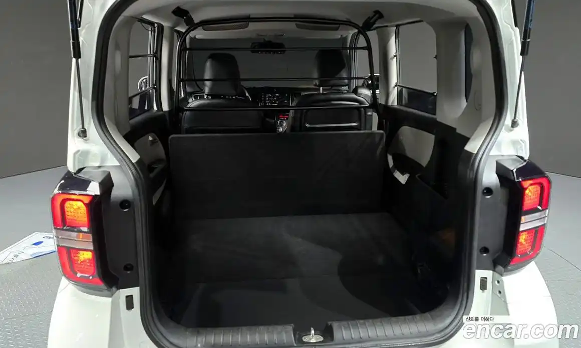 Kia Ray 2023 1.0 Автомат в Москве № 131644, фото 13