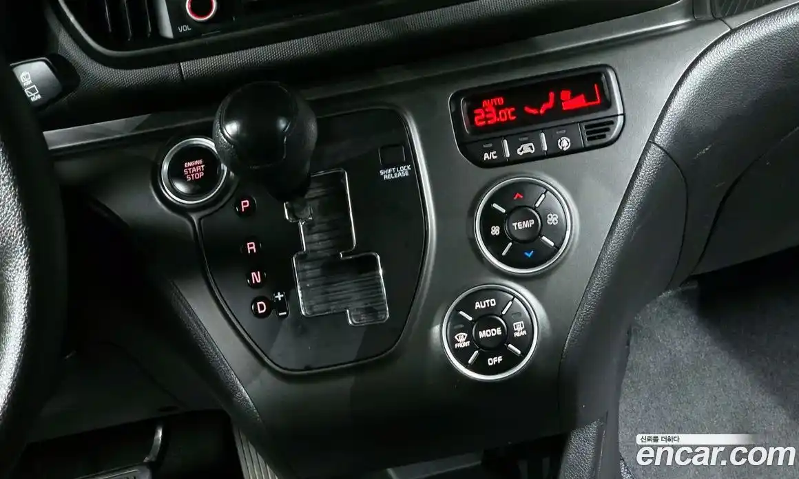 Kia Ray 2023 1.0 Автомат в Москве № 131644, фото 16