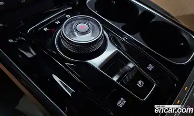 Kia Canival 2023 3.5 Автомат в Москве № 132690, миниатюра 7