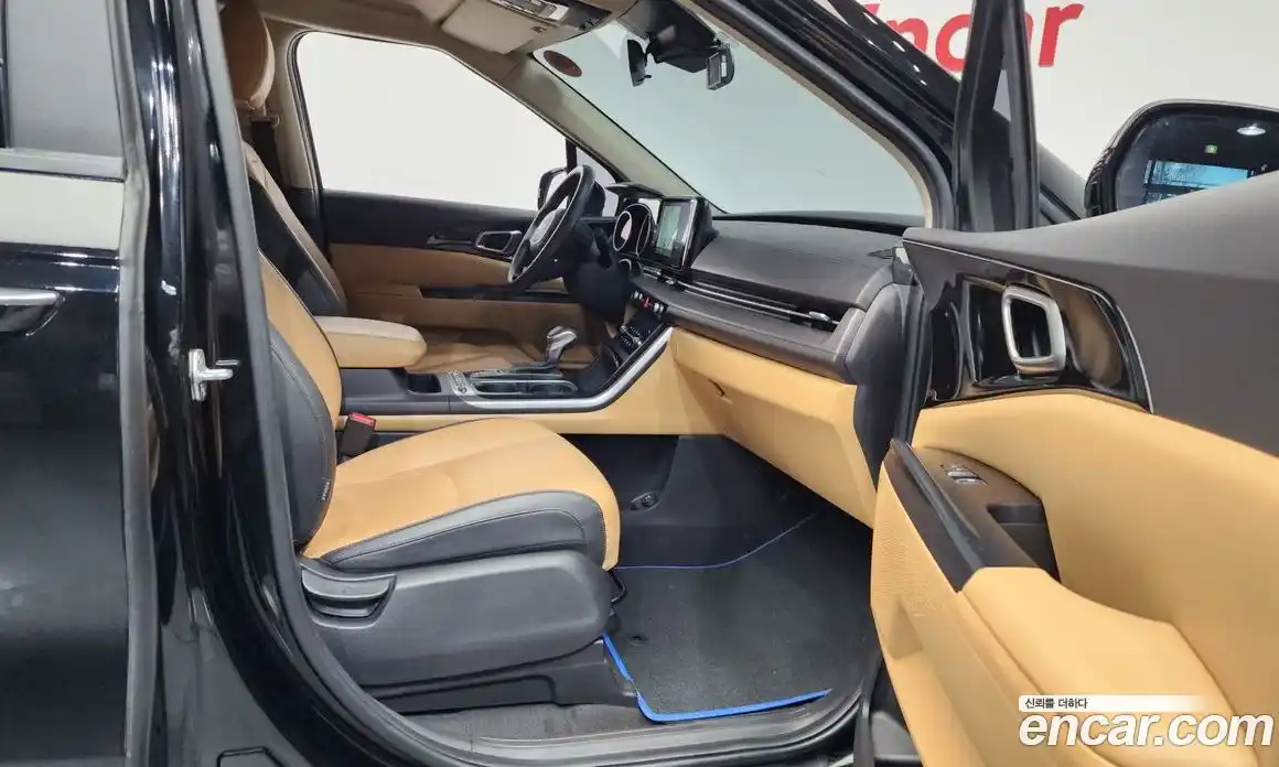 Kia Canival 2023 2.2 Автомат в Москве № 133972, фото 13